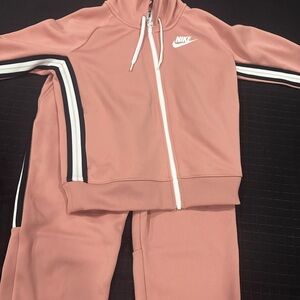 Nike 2 piece jogger set. Never worn1